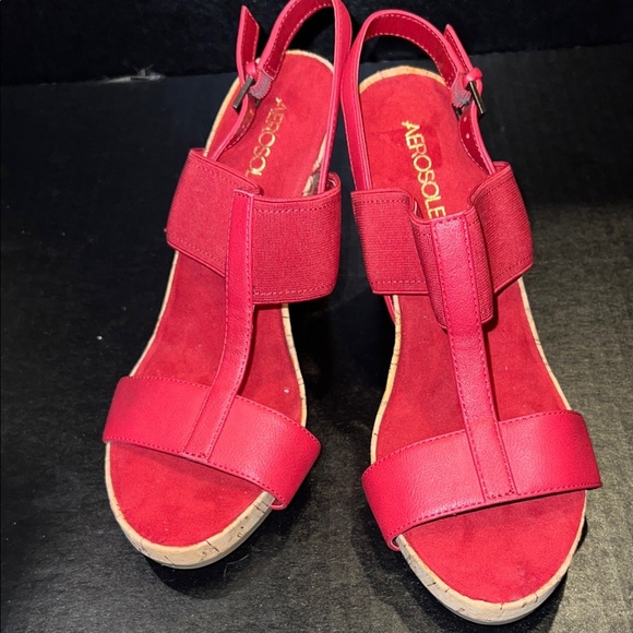 AEROSOLES Women's Deep Red Wedge Heel Sandal - Picture 1 of 7